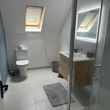 A Fantastic Hideaway In For 4 People *