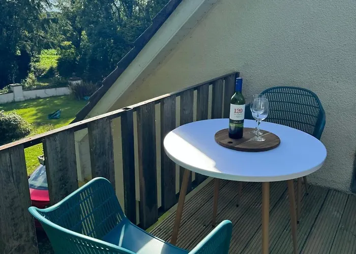 A Fantastic Hideaway In For 4 People With 2 Bedrooms