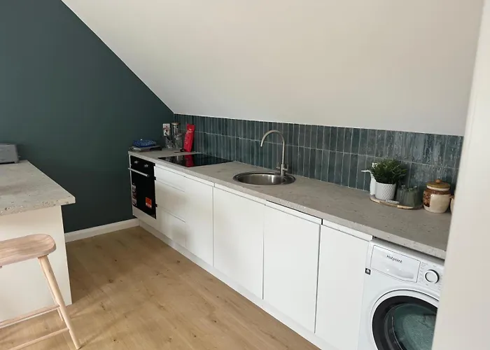 A Fantastic Hideaway In For 4 People With 2 Bedrooms Blackwater