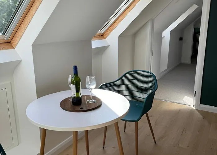 A Fantastic Hideaway In For 4 People With 2 Bedrooms